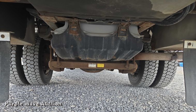 image for item ET1132 2012 Ford F550 Super Duty XL bucket truck