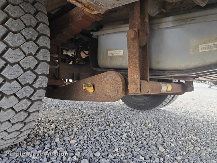 image for item ET1132 2012 Ford F550 Super Duty XL bucket truck