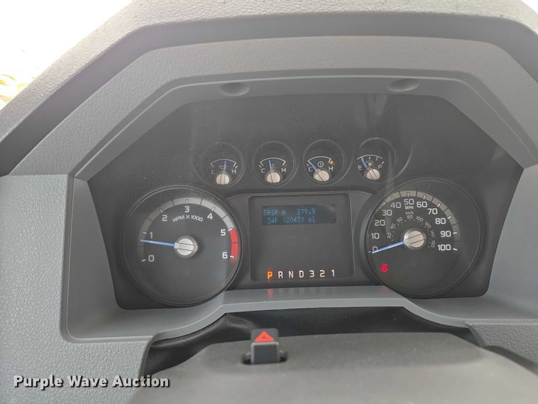 image for item ET1132 2012 Ford F550 Super Duty XL bucket truck