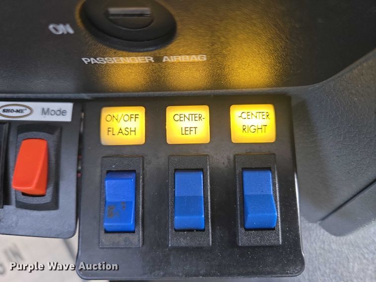 image for item ET1132 2012 Ford F550 Super Duty XL bucket truck