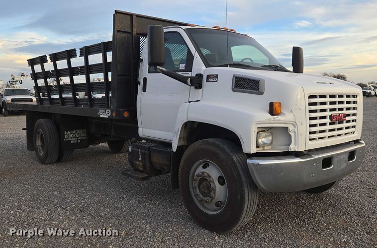 image for item ET1133 2005 GMC C6500 flatbed truck