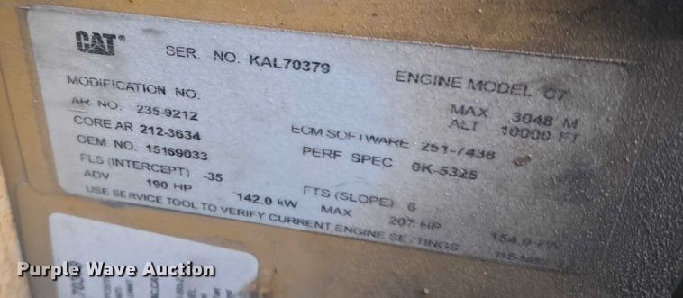 image for item ET1133 2005 GMC C6500 flatbed truck