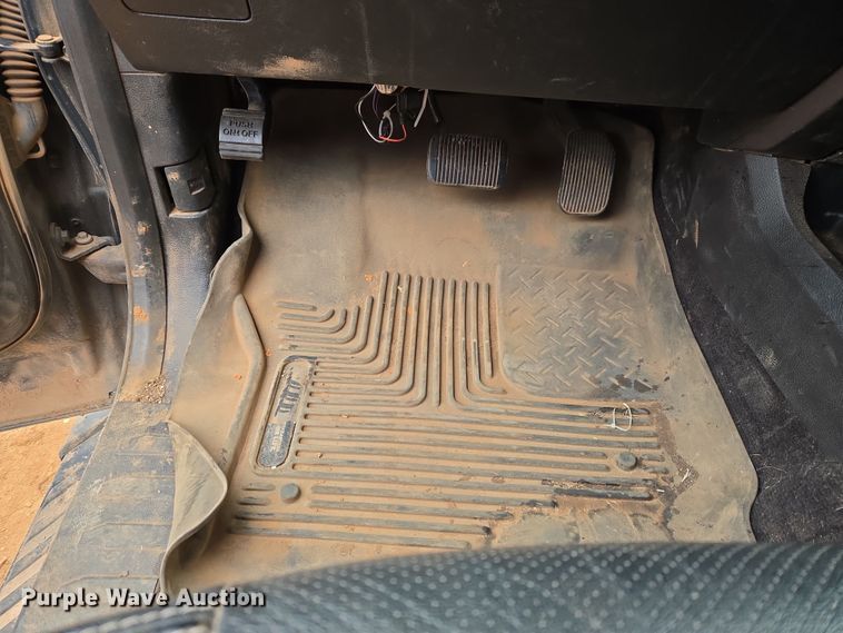 image for item ET1174 2016 Ford F150 XLT Crew Cab pickup truck