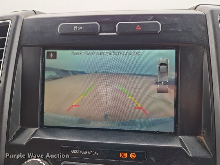 image for item ET1174 2016 Ford F150 XLT Crew Cab pickup truck