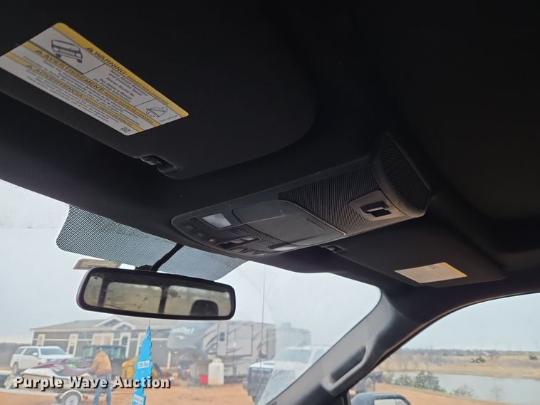 image for item ET1174 2016 Ford F150 XLT Crew Cab pickup truck