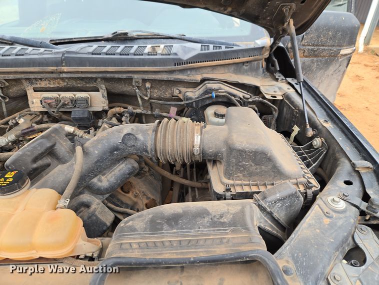 image for item ET1174 2016 Ford F150 XLT Crew Cab pickup truck