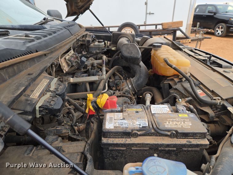 image for item ET1174 2016 Ford F150 XLT Crew Cab pickup truck