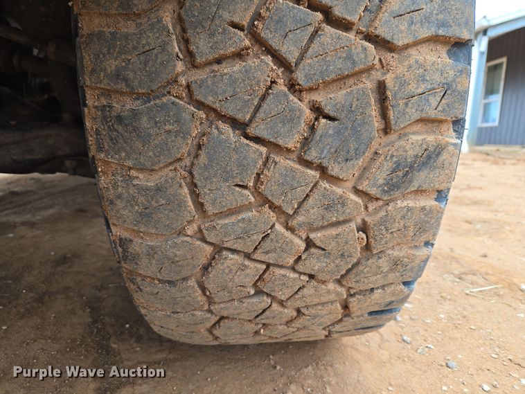 image for item ET1174 2016 Ford F150 XLT Crew Cab pickup truck