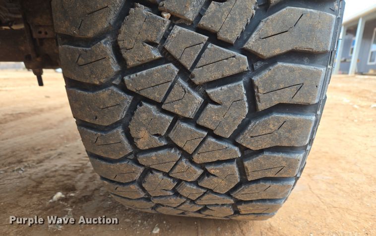 image for item ET1174 2016 Ford F150 XLT Crew Cab pickup truck