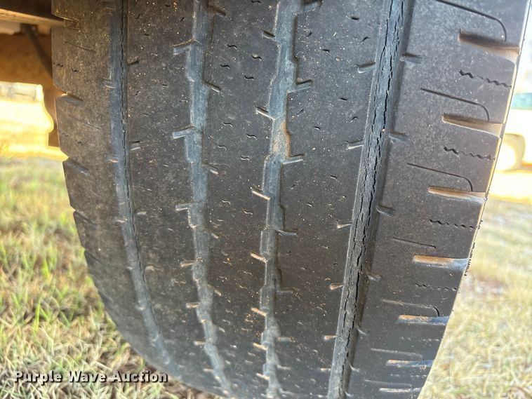 image for item ET1178 2004 GMC Sierra 1500 Ext. Cab pickup truck