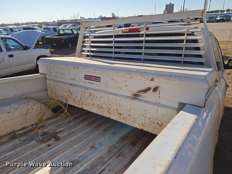 image for item ET1179 2006 GMC Sierra 1500 Ext. Cab pickup truck