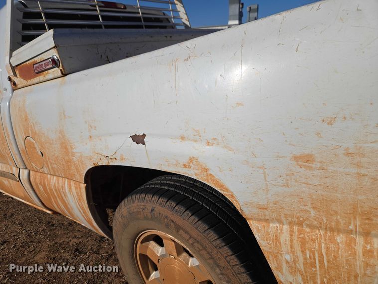 image for item ET1179 2006 GMC Sierra 1500 Ext. Cab pickup truck