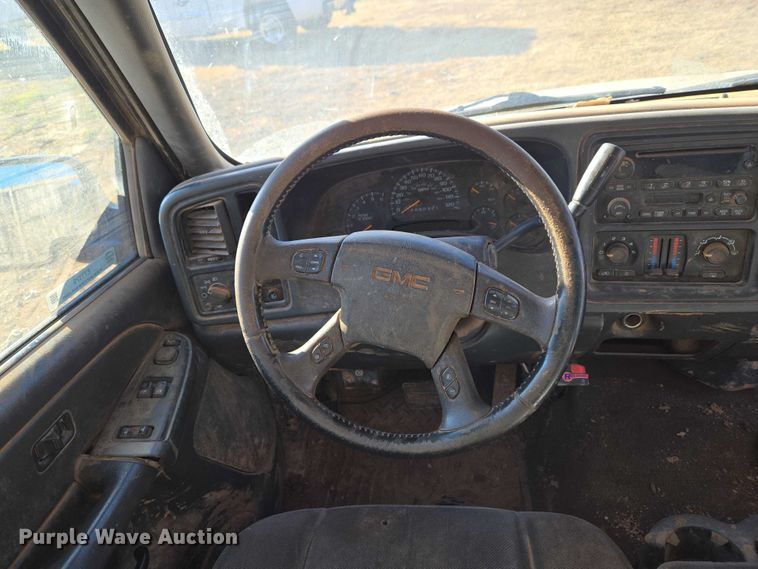 image for item ET1179 2006 GMC Sierra 1500 Ext. Cab pickup truck