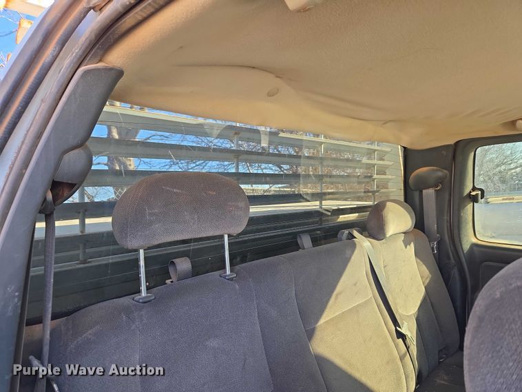 image for item ET1179 2006 GMC Sierra 1500 Ext. Cab pickup truck