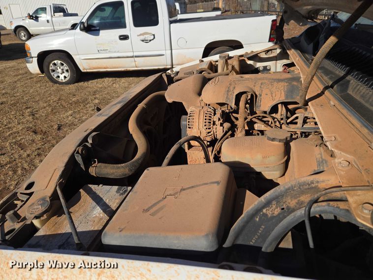 image for item ET1179 2006 GMC Sierra 1500 Ext. Cab pickup truck