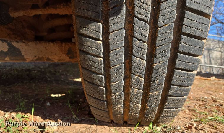 image for item ET1179 2006 GMC Sierra 1500 Ext. Cab pickup truck