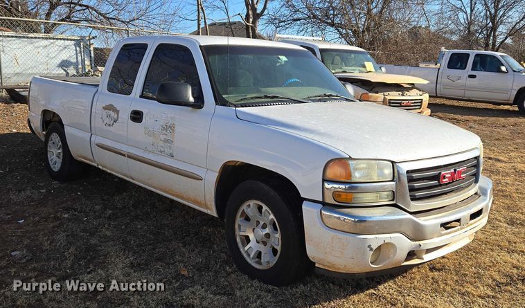 image for item ET1180 2006 GMC Sierra 1500 Ext. Cab pickup truck