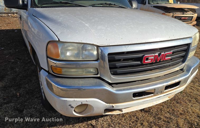 image for item ET1180 2006 GMC Sierra 1500 Ext. Cab pickup truck