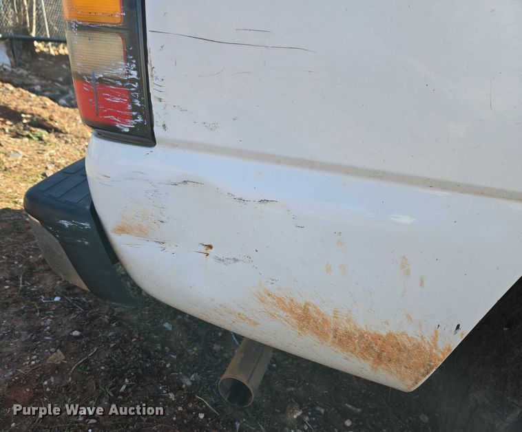 image for item ET1180 2006 GMC Sierra 1500 Ext. Cab pickup truck