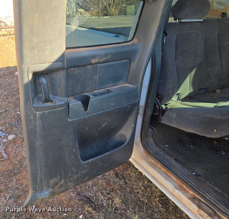 image for item ET1180 2006 GMC Sierra 1500 Ext. Cab pickup truck