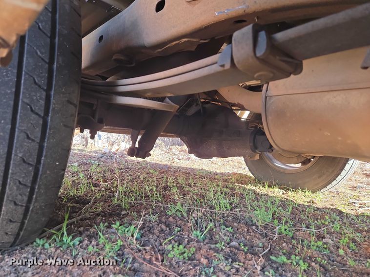 image for item ET1181 2004 Chevrolet Silverado 1500 Ext. Cab pickup truck