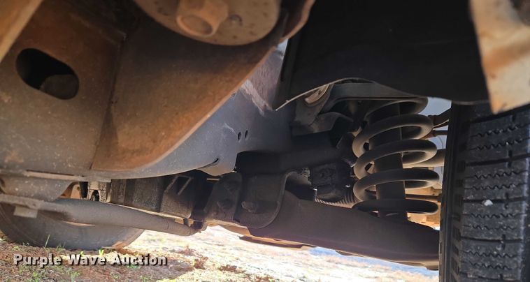 image for item ET1181 2004 Chevrolet Silverado 1500 Ext. Cab pickup truck