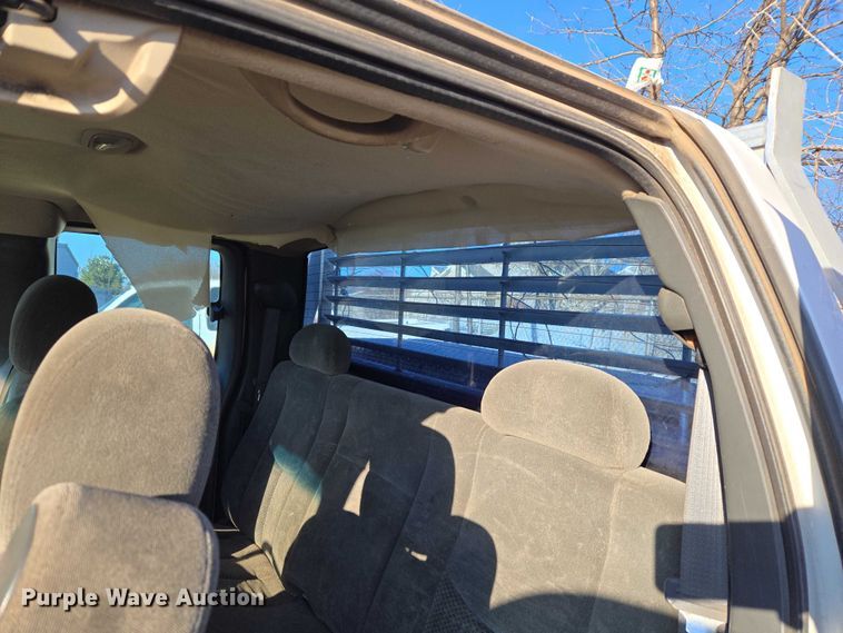 image for item ET1181 2004 Chevrolet Silverado 1500 Ext. Cab pickup truck