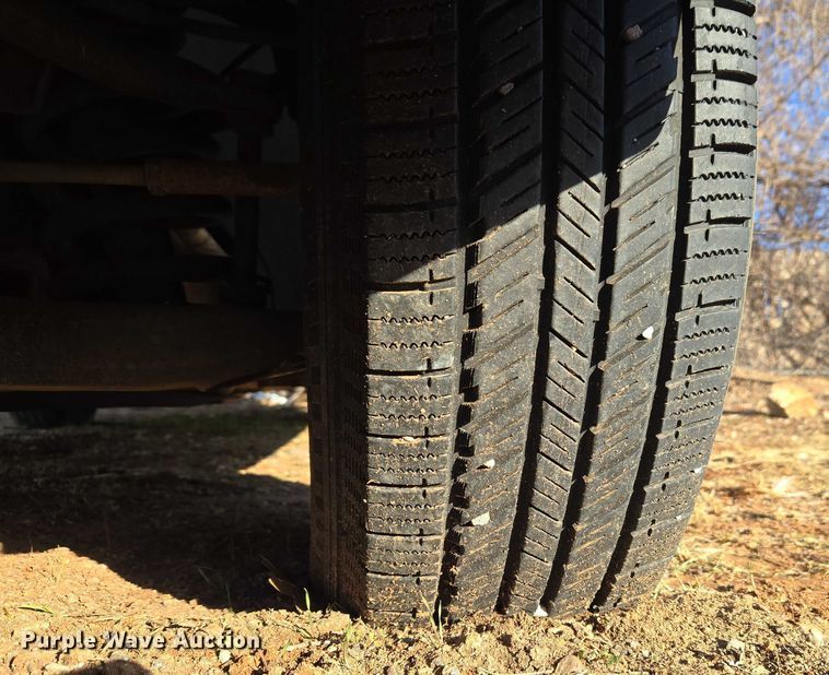 image for item ET1181 2004 Chevrolet Silverado 1500 Ext. Cab pickup truck