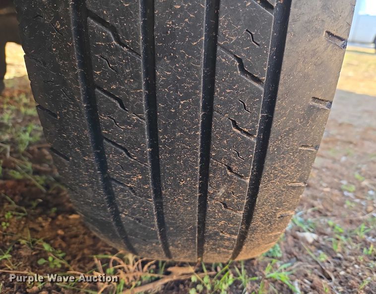 image for item ET1181 2004 Chevrolet Silverado 1500 Ext. Cab pickup truck