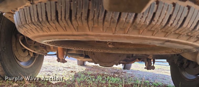 image for item ET1181 2004 Chevrolet Silverado 1500 Ext. Cab pickup truck