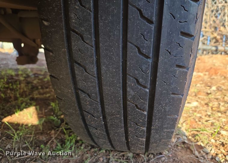 image for item ET1181 2004 Chevrolet Silverado 1500 Ext. Cab pickup truck