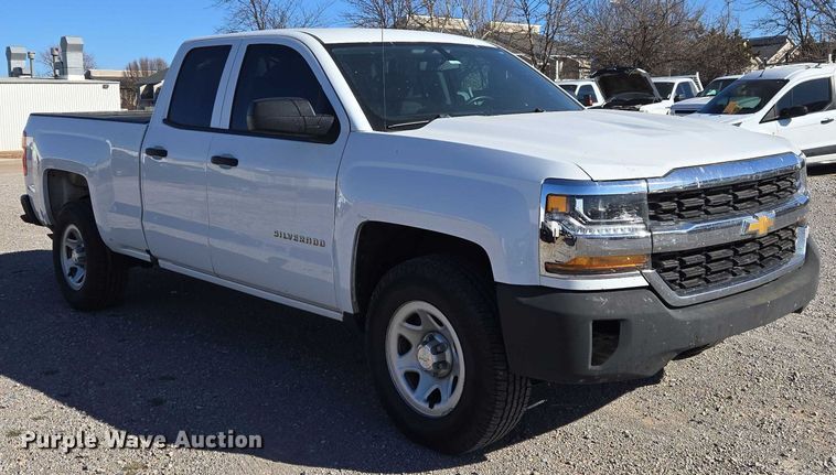 image for item ET1182 2019 Chevrolet Silverado 1500 Ext. Cab pickup truck