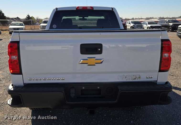 image for item ET1182 2019 Chevrolet Silverado 1500 Ext. Cab pickup truck