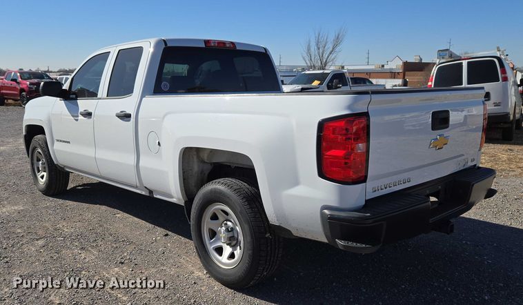 image for item ET1182 2019 Chevrolet Silverado 1500 Ext. Cab pickup truck