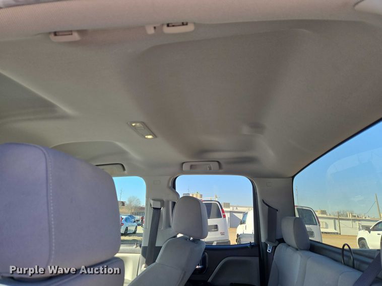 image for item ET1182 2019 Chevrolet Silverado 1500 Ext. Cab pickup truck