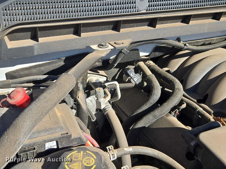 image for item ET1182 2019 Chevrolet Silverado 1500 Ext. Cab pickup truck