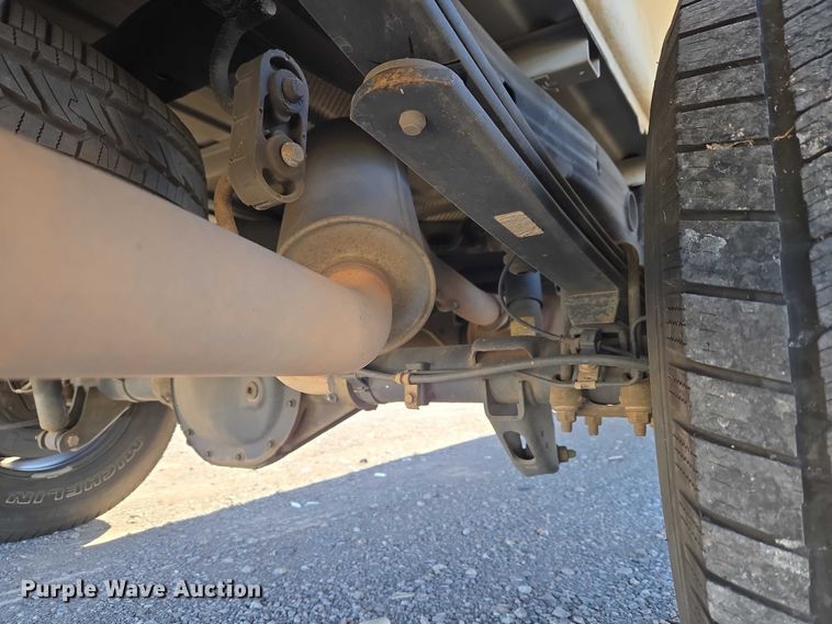 image for item ET1182 2019 Chevrolet Silverado 1500 Ext. Cab pickup truck