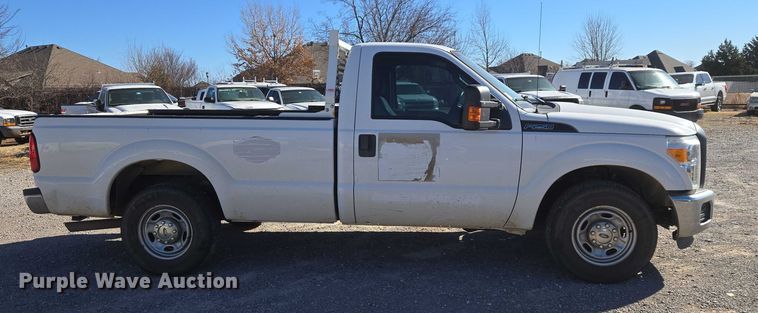 image for item ET1184 2016 Ford F250 Super Duty pickup truck