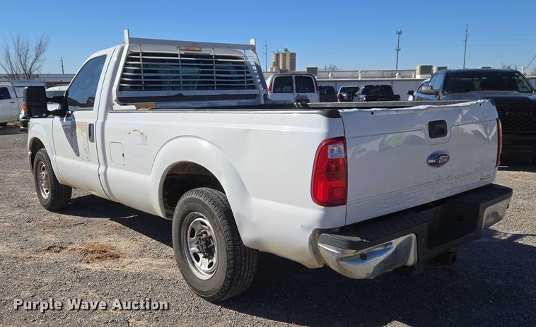 image for item ET1184 2016 Ford F250 Super Duty pickup truck