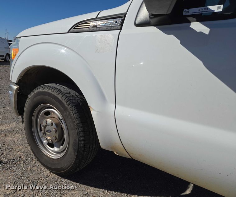 image for item ET1184 2016 Ford F250 Super Duty pickup truck