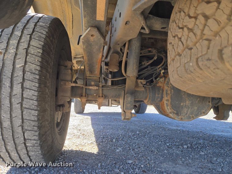 image for item ET1184 2016 Ford F250 Super Duty pickup truck