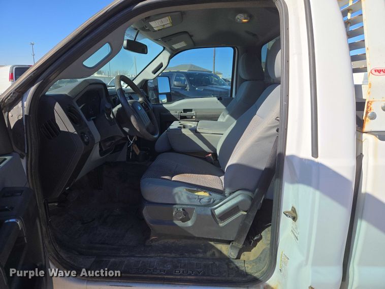 image for item ET1184 2016 Ford F250 Super Duty pickup truck