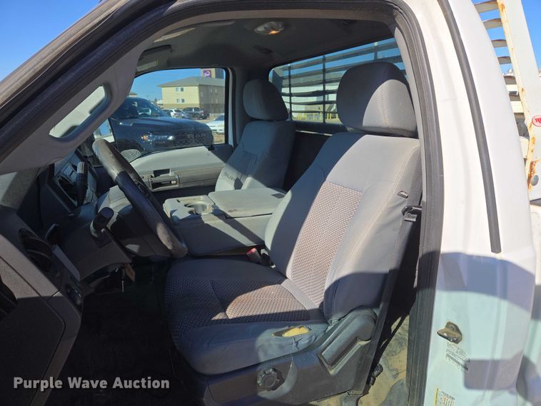 image for item ET1184 2016 Ford F250 Super Duty pickup truck