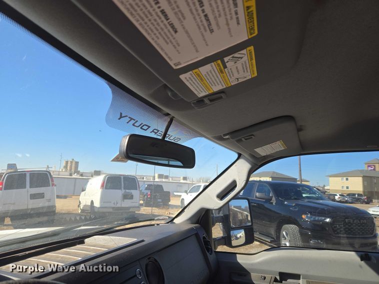 image for item ET1184 2016 Ford F250 Super Duty pickup truck