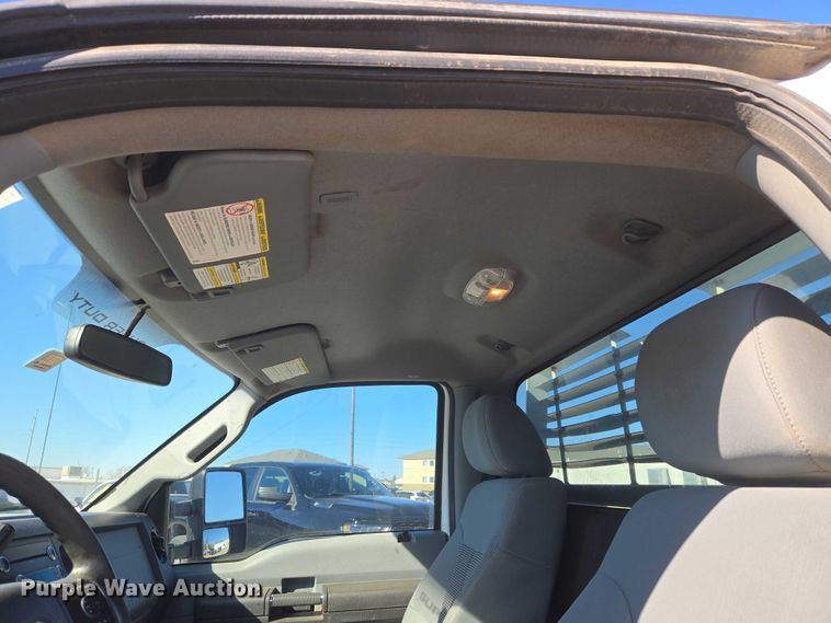 image for item ET1184 2016 Ford F250 Super Duty pickup truck