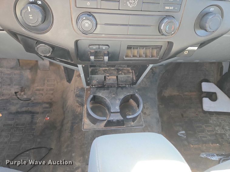 image for item ET1184 2016 Ford F250 Super Duty pickup truck