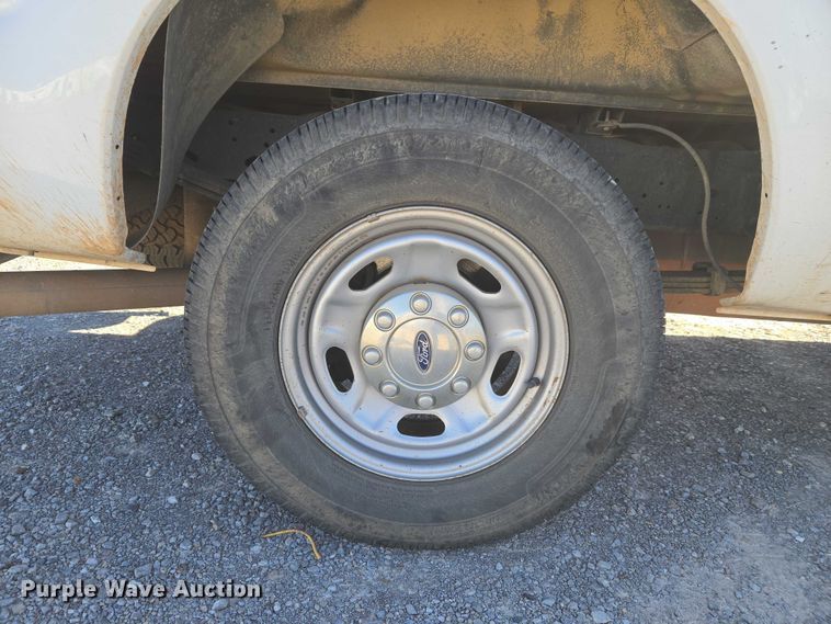 image for item ET1184 2016 Ford F250 Super Duty pickup truck