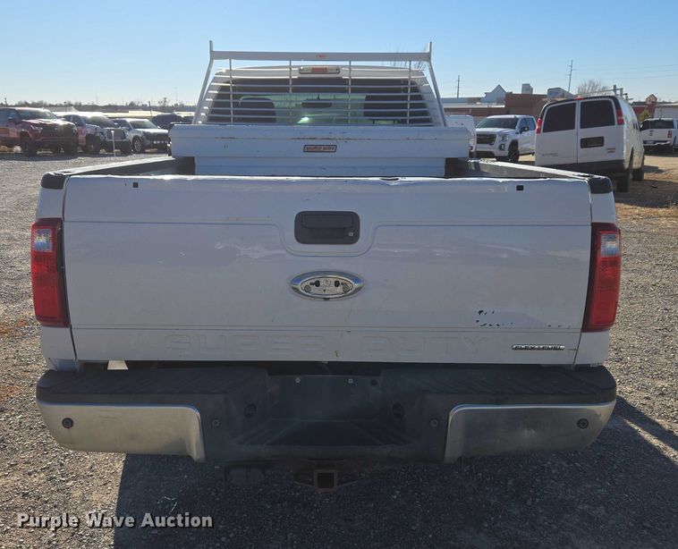 image for item ET1185 2015 Ford F250 Super Duty pickup truck