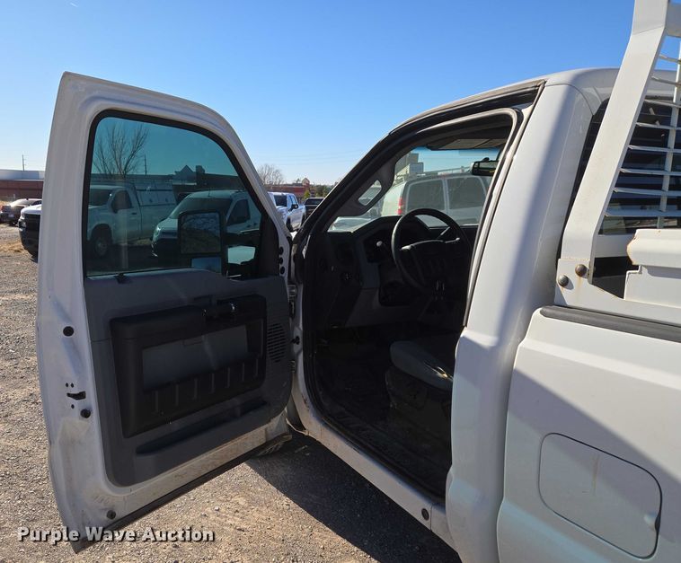 image for item ET1185 2015 Ford F250 Super Duty pickup truck