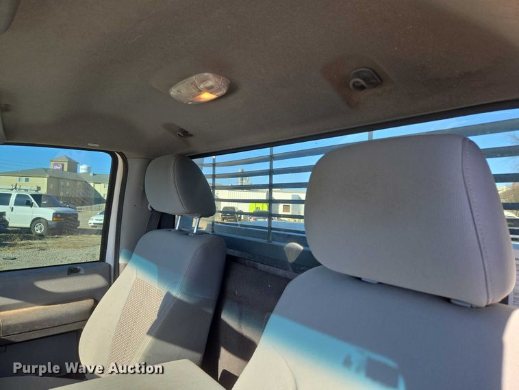 image for item ET1185 2015 Ford F250 Super Duty pickup truck